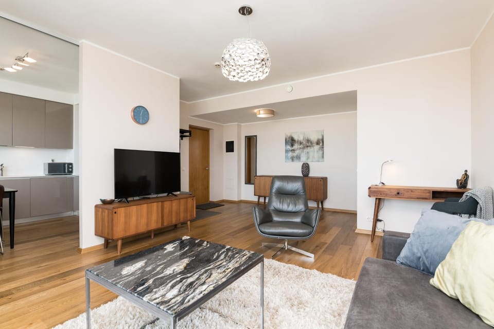 TV and multimedia, Living room, Decorative detail, Seating area