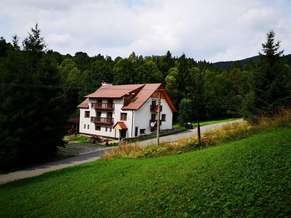 Property building, Spring