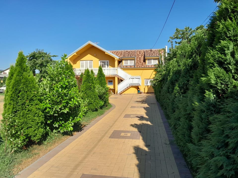 Golden House Apartments Apartment in Serbia