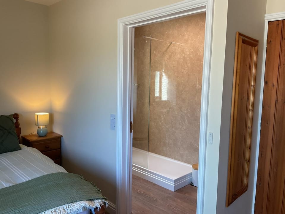 Shower, Bed, Bathroom, Bedroom, towels, wardrobe