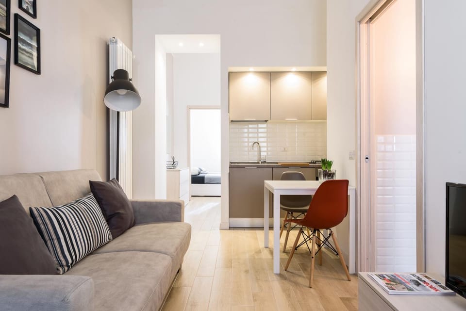 Fan House 22 San Siro 2 camere Wi-fi Netflix Apartment in Milan