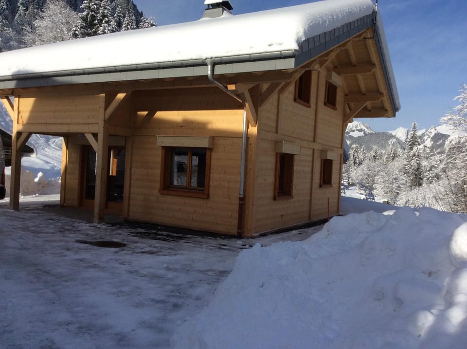 Property building, Winter