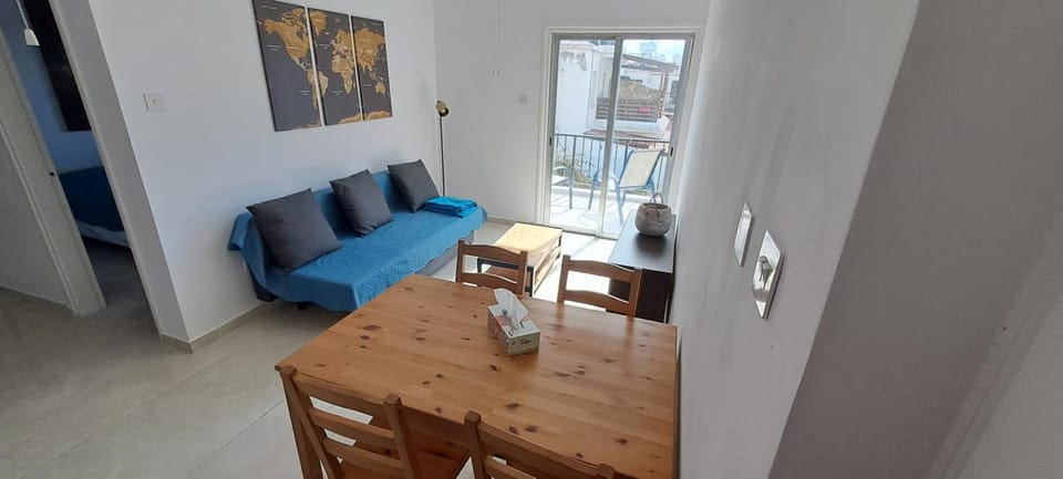 Renovated 2 bedroom Apartment in light house beach Apartment in Paphos