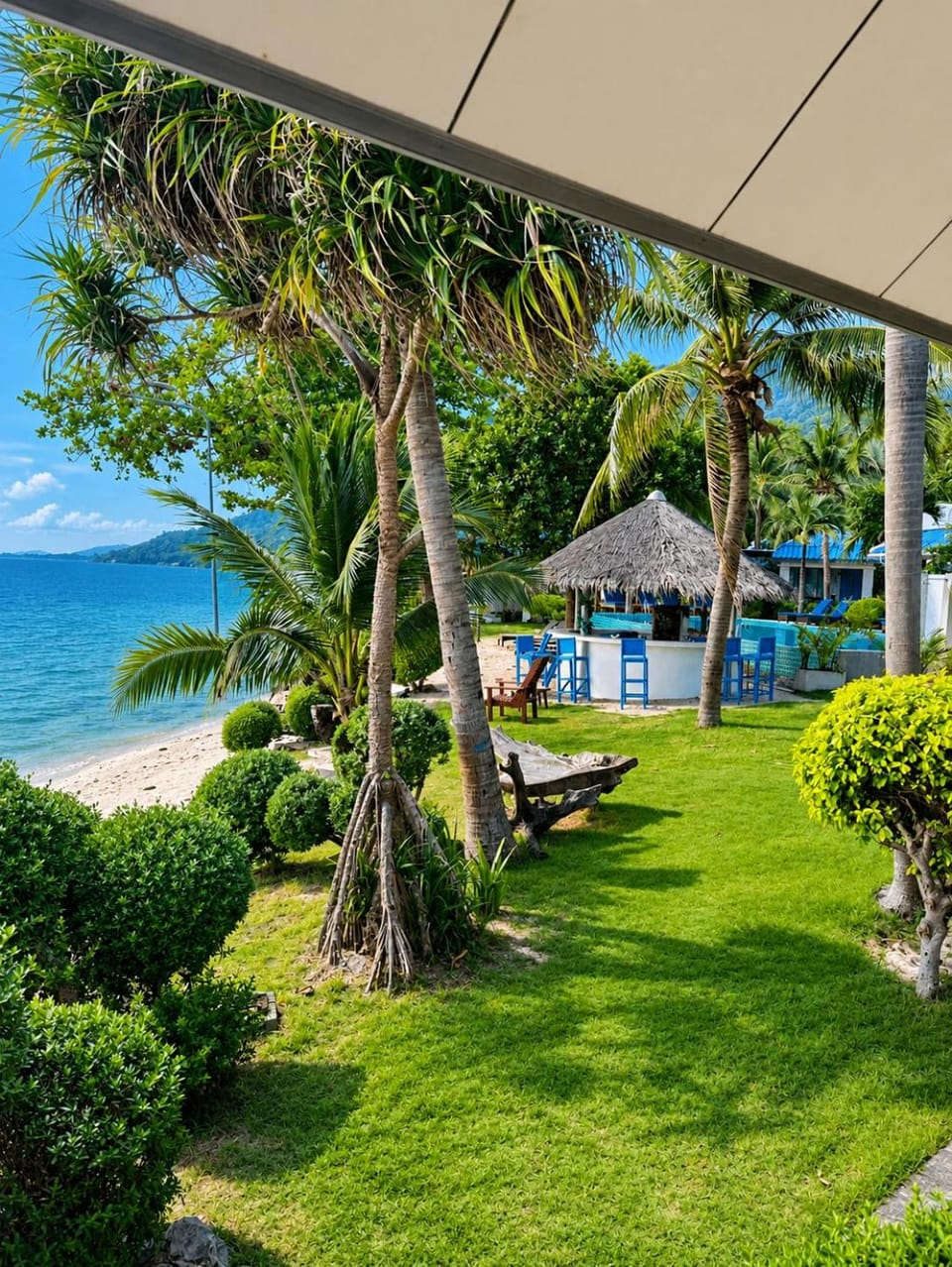 Beach, Swimming pool