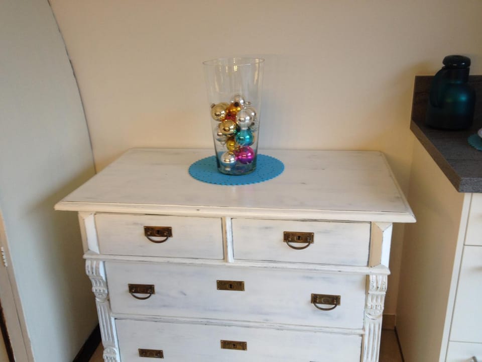 Decorative detail, Dining area