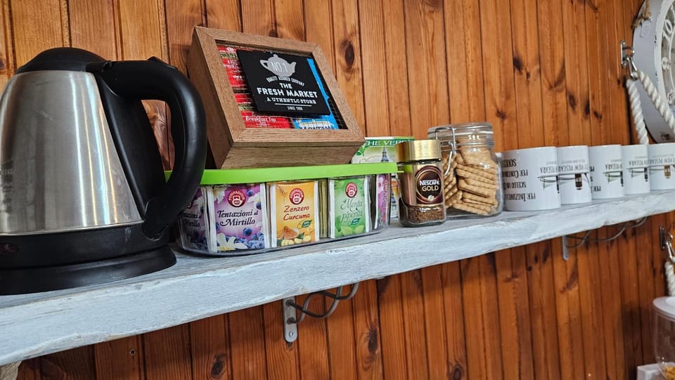 Coffee/tea facilities