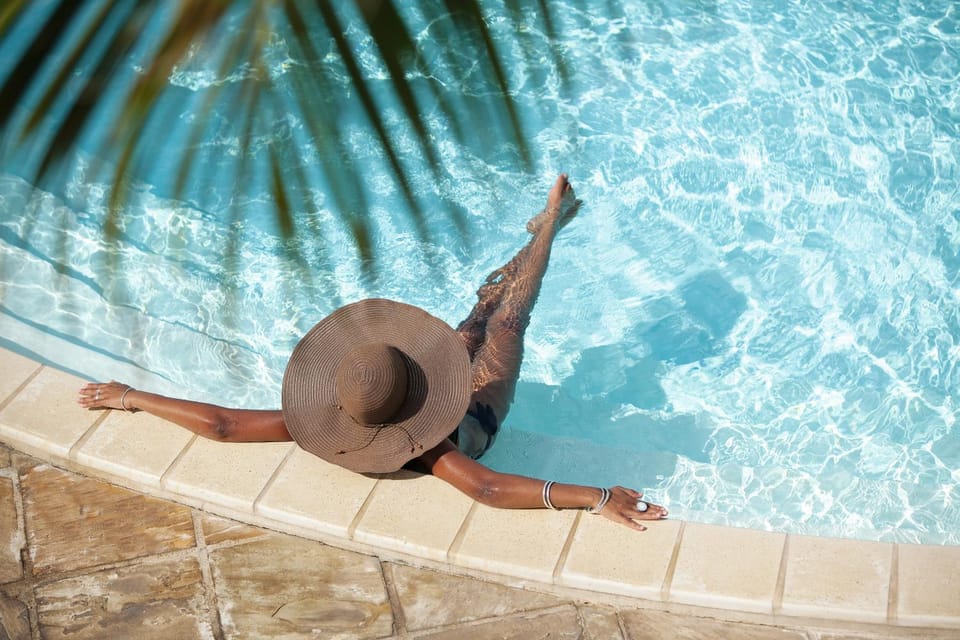 Swimming pool, Swimming pool