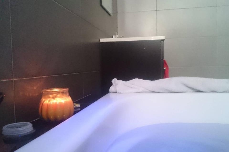 Shower, Hot Spring Bath