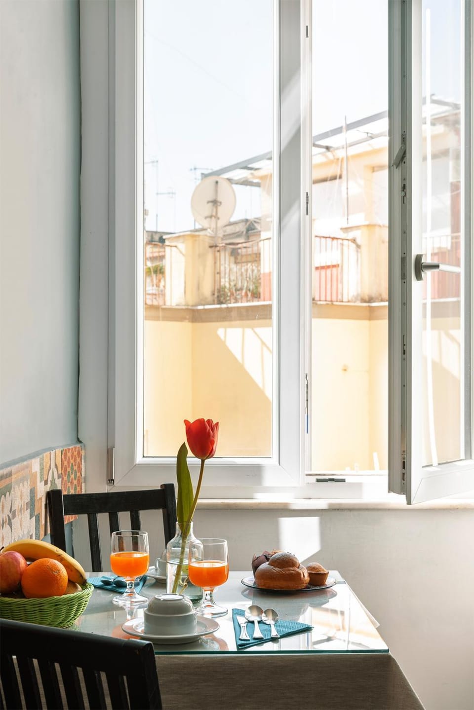 View (from property/room), Food and drinks, Dining area, Food