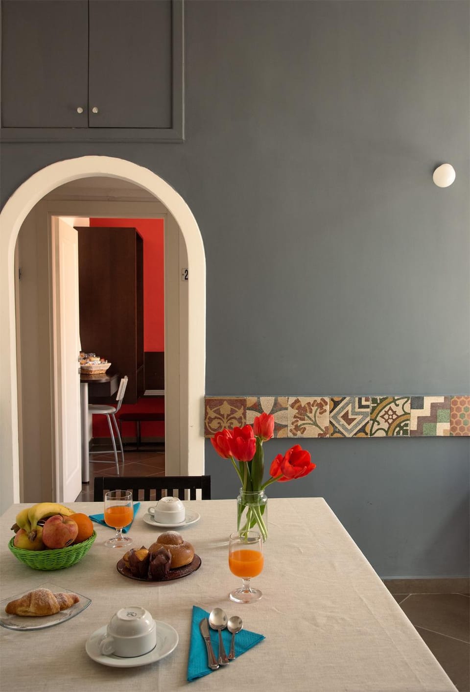 Food and drinks, Dining area, Breakfast