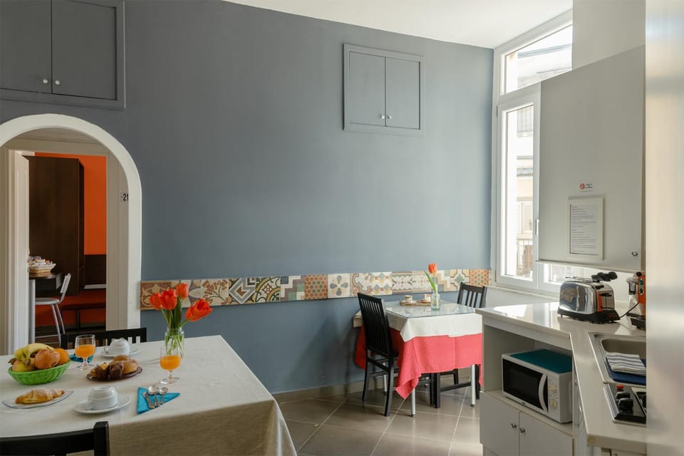 Coffee/tea facilities, Kitchen or kitchenette, Food and drinks, Food, minibar, stove, toaster