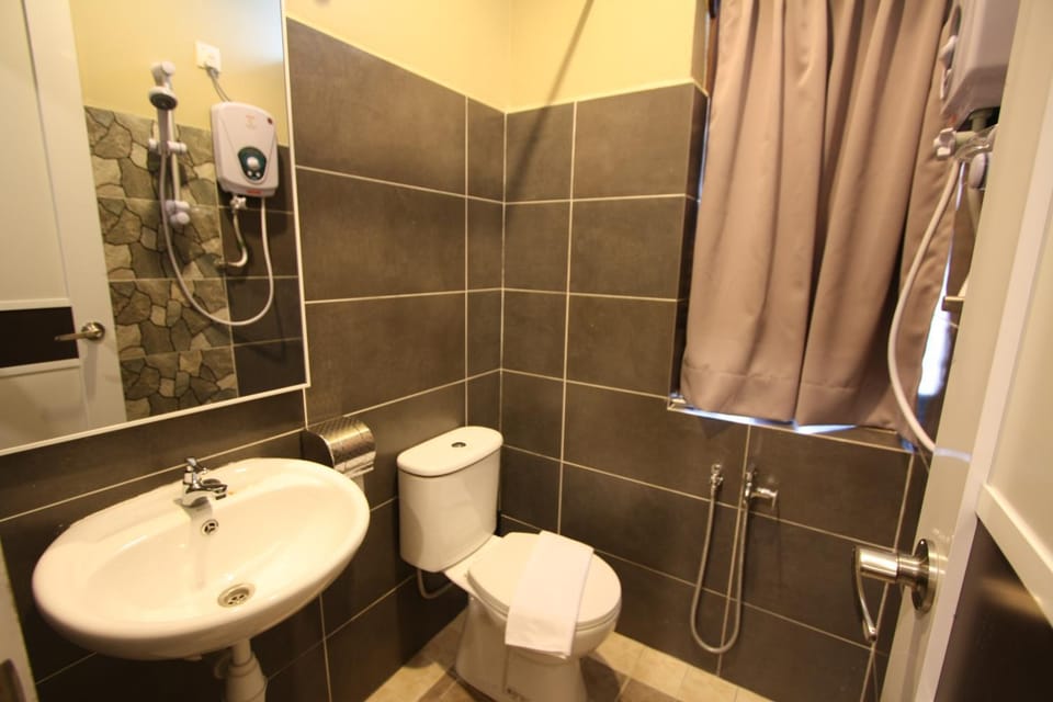 Shamrock Greenhill Bed and Breakfast in Ipoh