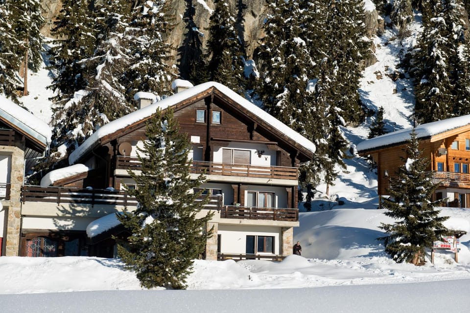Property building, Winter