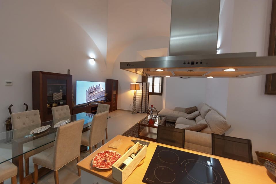 Palacio Muñoz Chaves Apartment in Cáceres‎