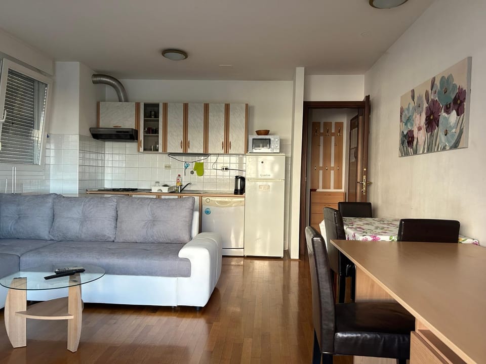 Living room, Business facilities, Seating area, Dining area, dishwasher, minibar, pet friendly, stove