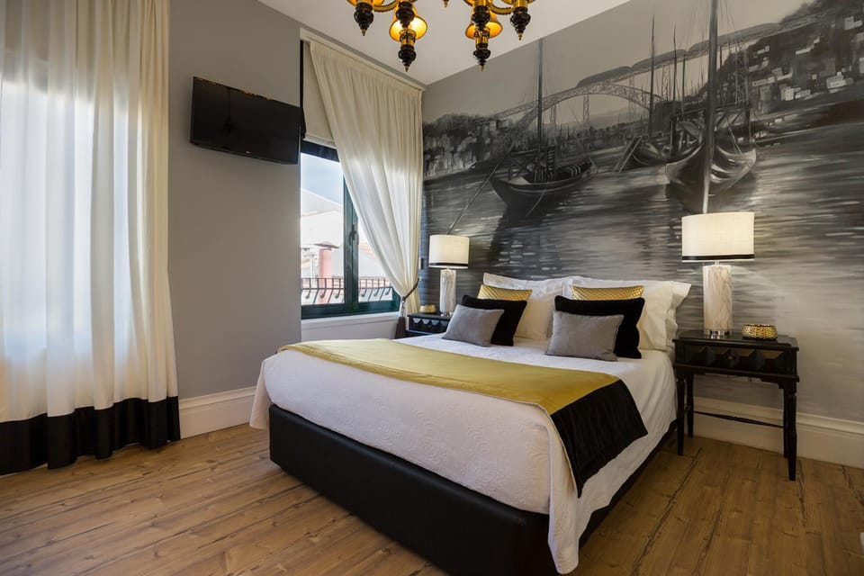 Bathroom, Coffee/tea facilities, Kitchen or kitchenette, Dining area, Bedroom