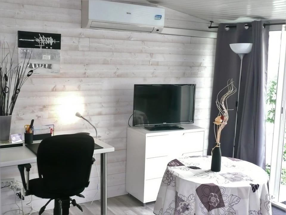 Studio BORDEAUX ST AUGUSTIN Apartment in Mérignac