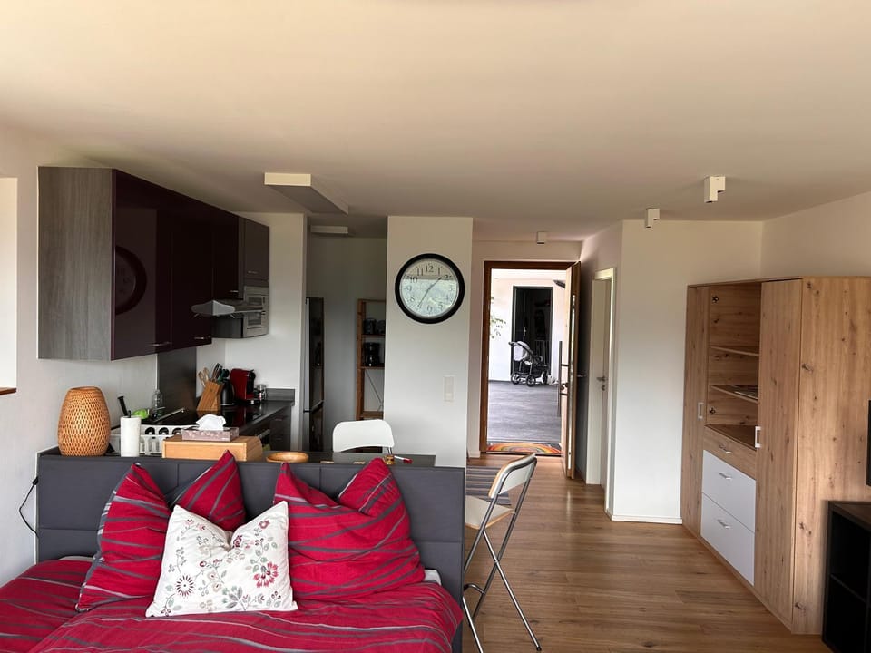 Communal lounge/ TV room, TV and multimedia, Living room, Photo of the whole room