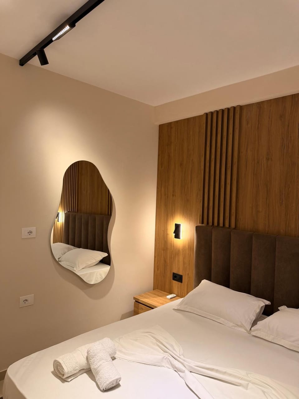 Vila Llaman Luxury Rooms Apartment in Vlorë County, Albania