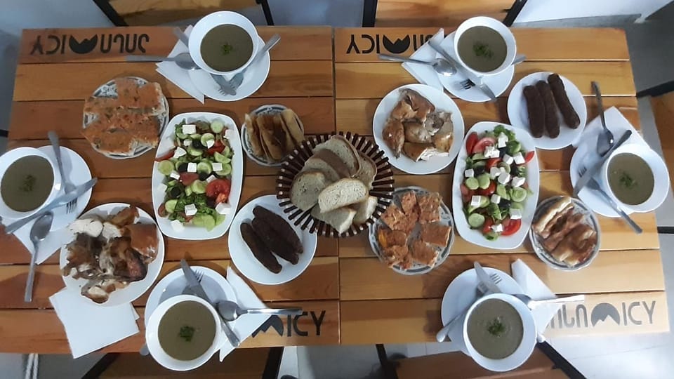 Guest House Lashmina Bed and Breakfast in Georgia