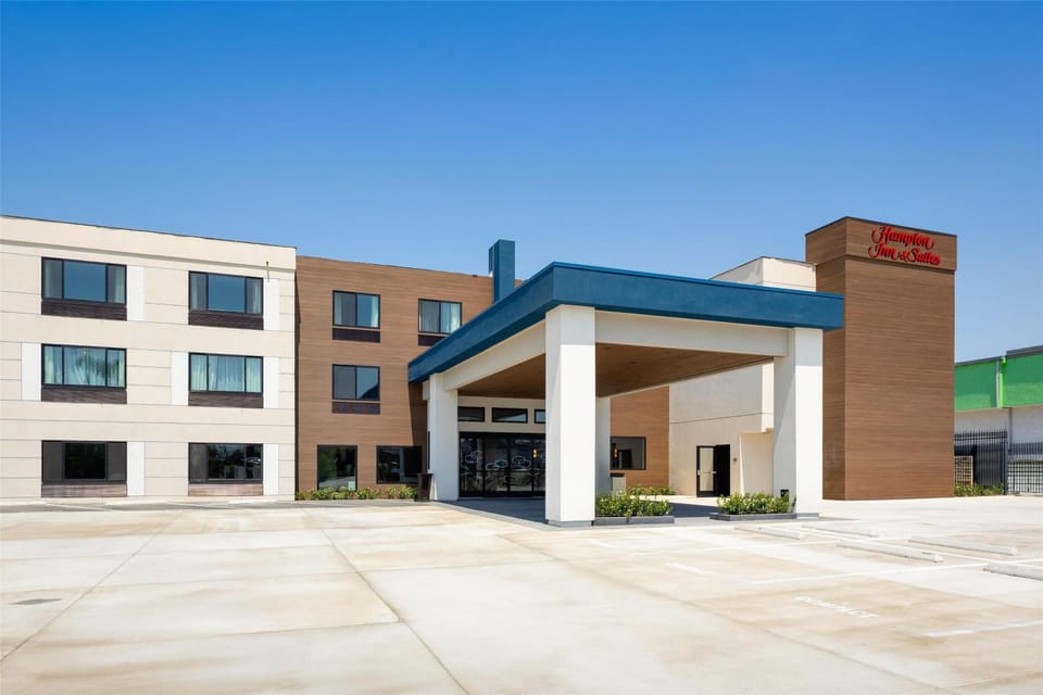 Property building, Day