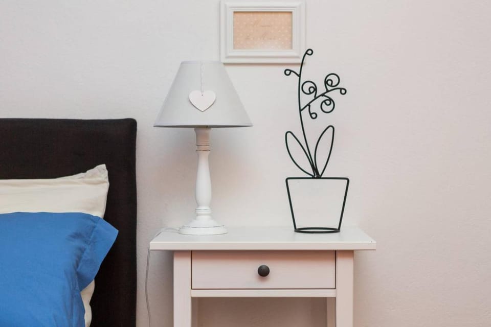 Bed, Decorative detail