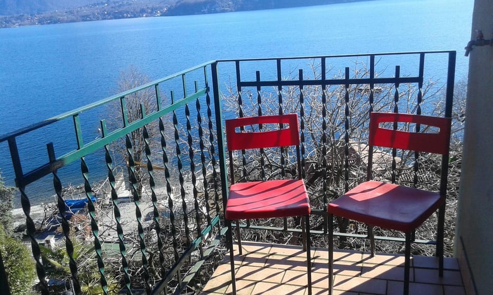 Winter, Balcony/Terrace, Lake view