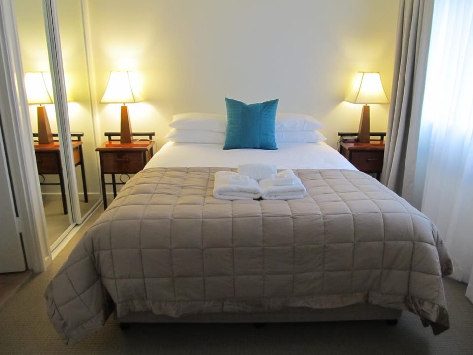 Bed, Day