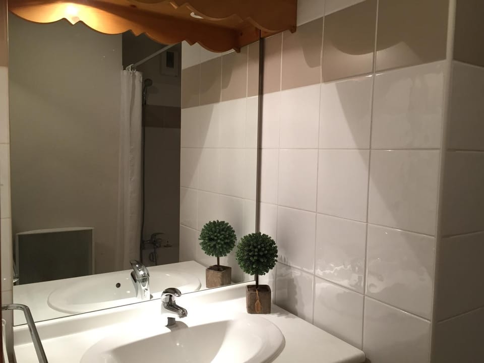 Shower, Bathroom, Bath