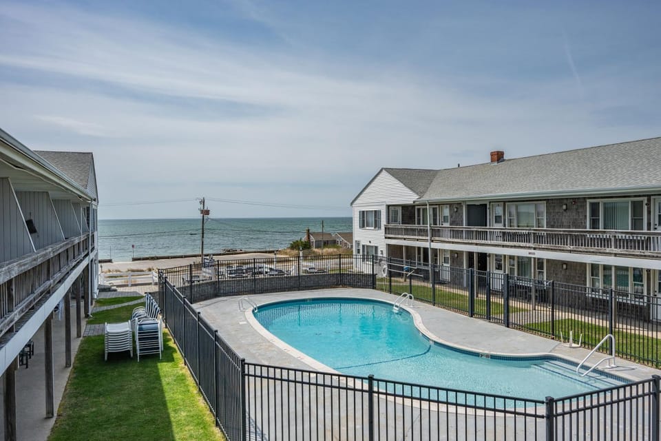 Oceanside Condos Apartment hotel in Dennis Port