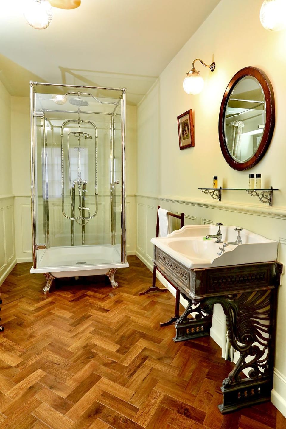 Llangattock Park House Bed and Breakfast in Wales