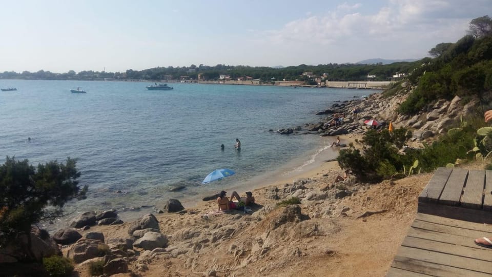 Beach, On site