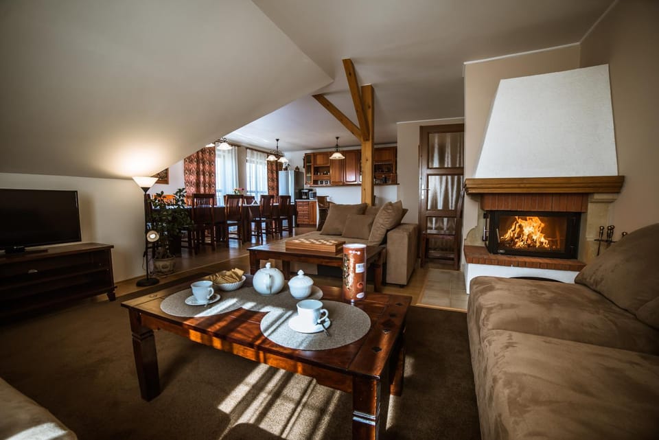 Communal lounge/ TV room