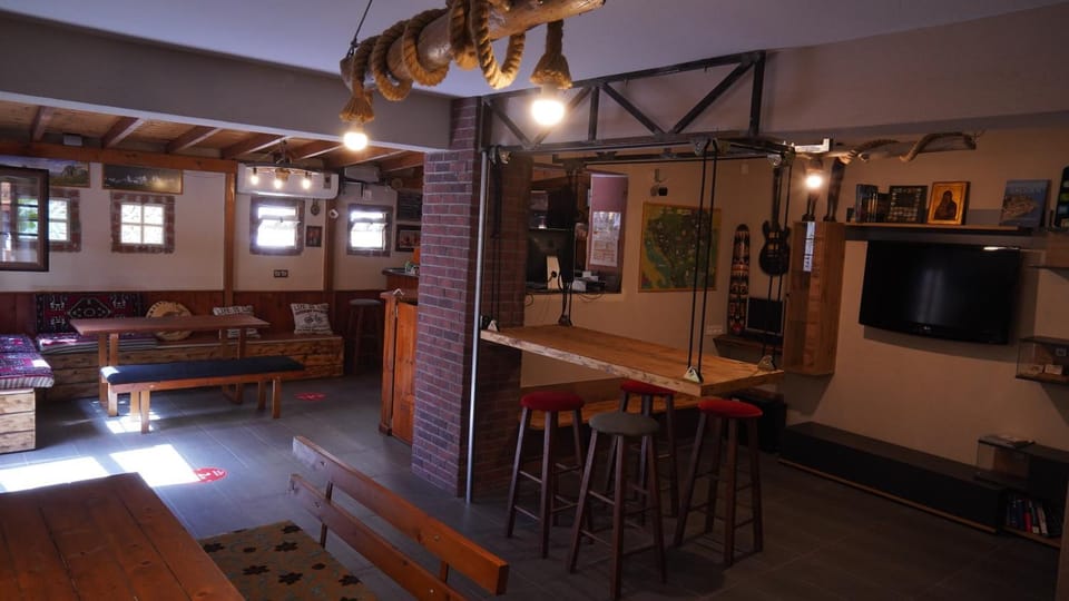 Communal lounge/ TV room, Game Room