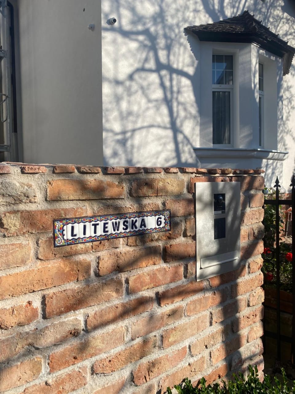 Property building, Property logo or sign