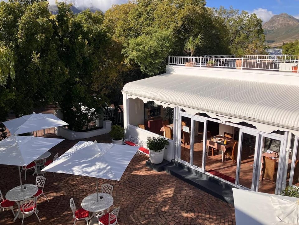 Balcony/Terrace, Mountain view