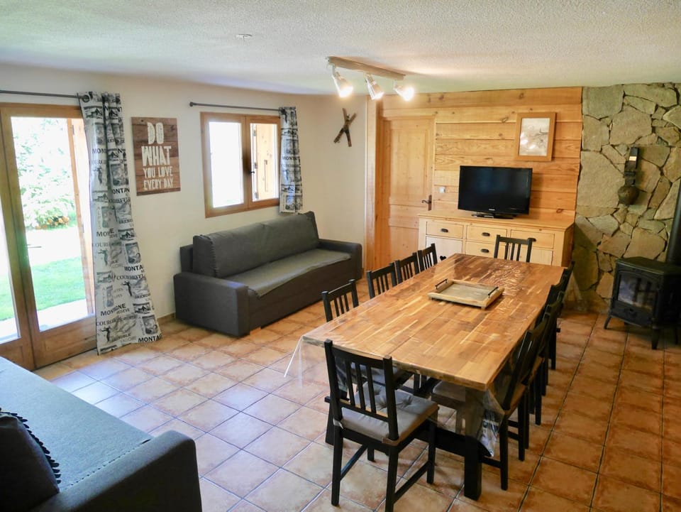 Appartement dans chalet 5 pièces, 14 pers, 4 ch, WiFi, jardin privé Chalet in Les Deux Alpes