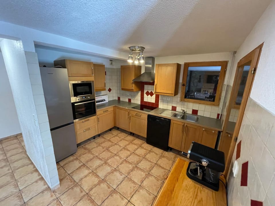 Appartement dans chalet 5 pièces, 14 pers, 4 ch, WiFi, jardin privé Chalet in Les Deux Alpes