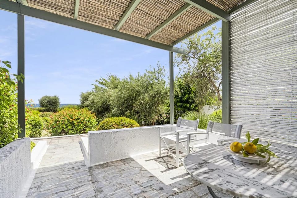 View (from property/room), Balcony/Terrace, Seating area