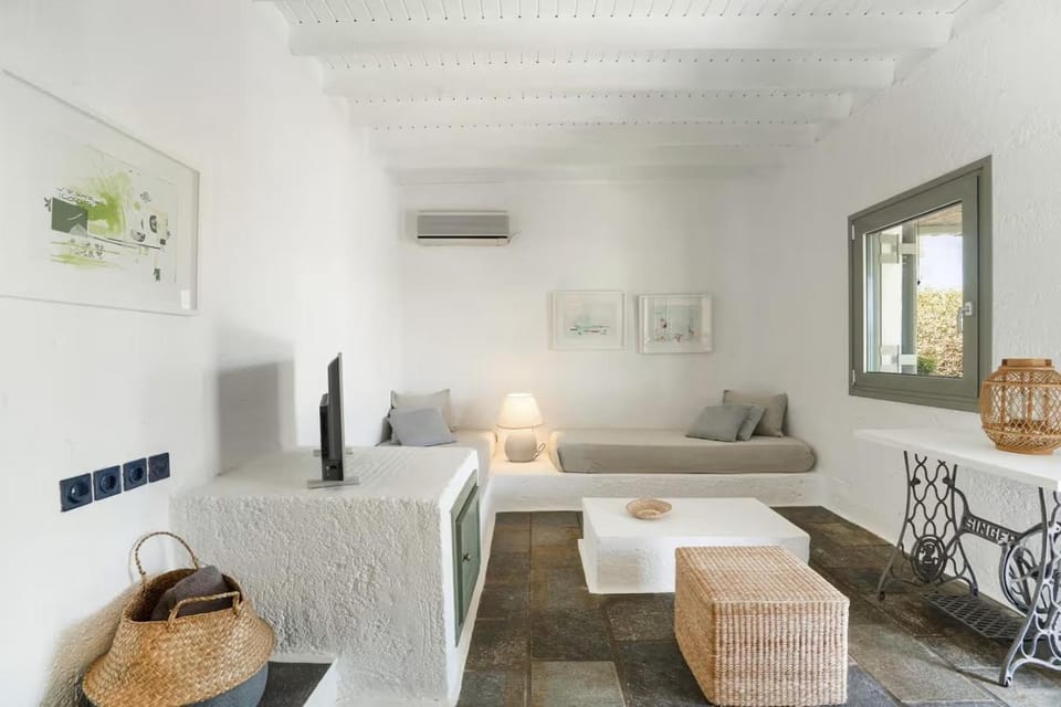 Living room, air conditioner