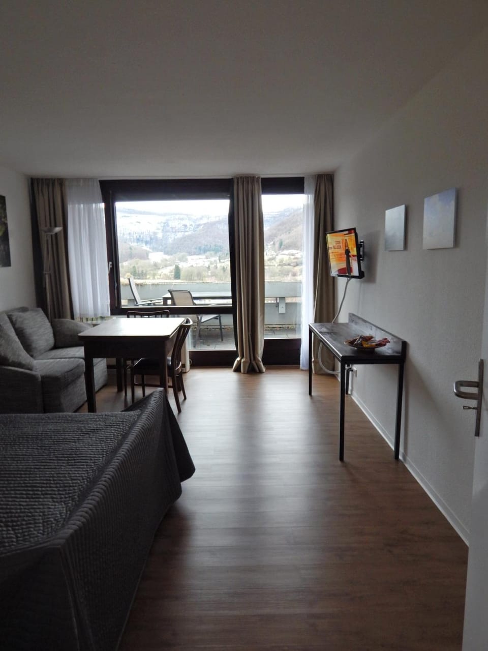 TV and multimedia, Living room, Bedroom