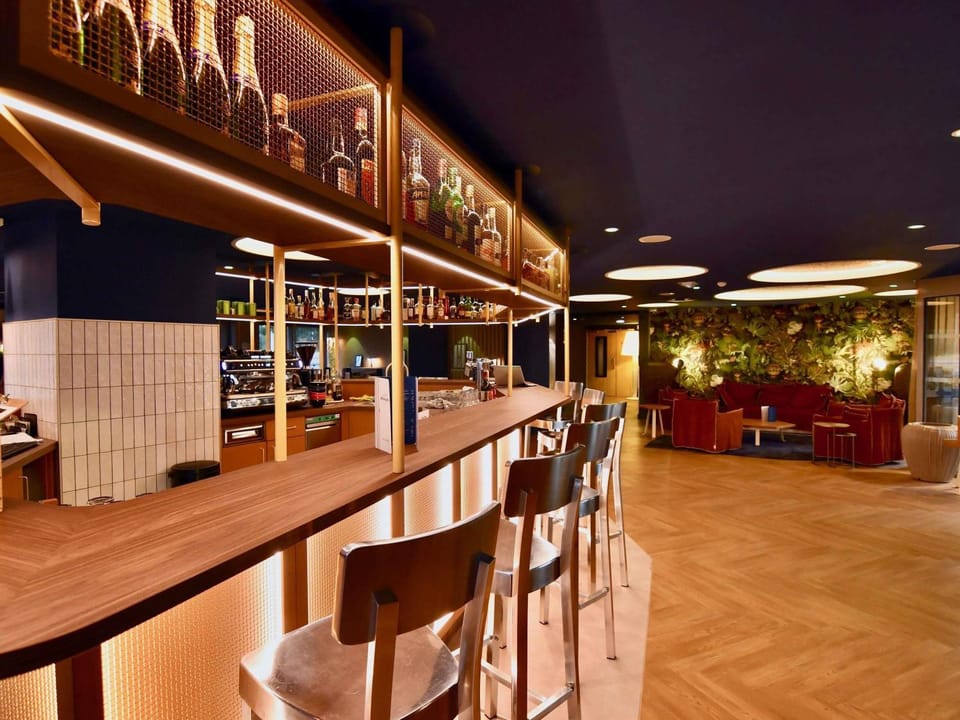 Lounge or bar