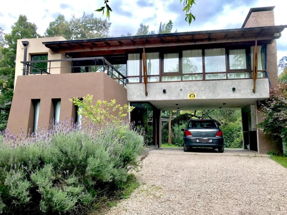 Casa Bosque Peralta Ramos House in Mar del Plata
