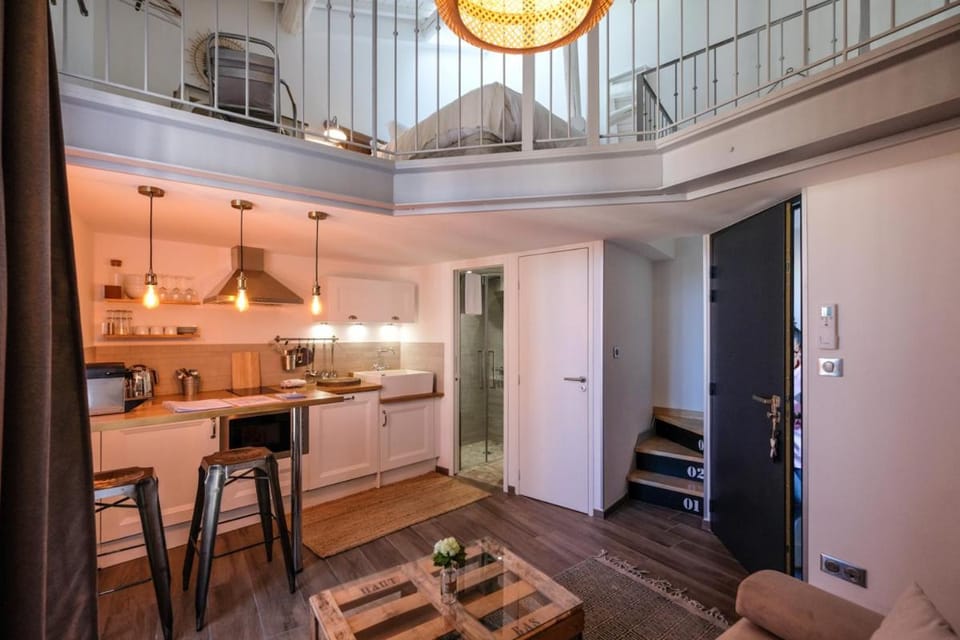 Bathroom, Kitchen or kitchenette, Photo of the whole room, Dining area, stove