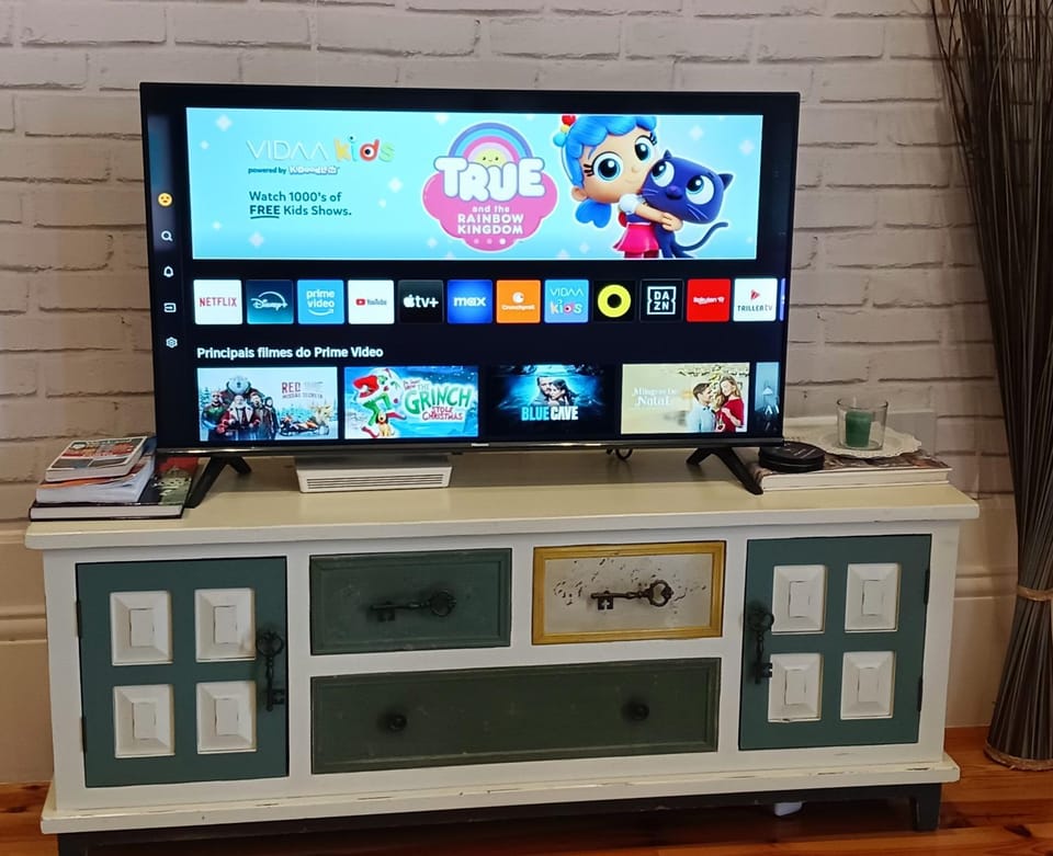 Communal lounge/ TV room, TV and multimedia