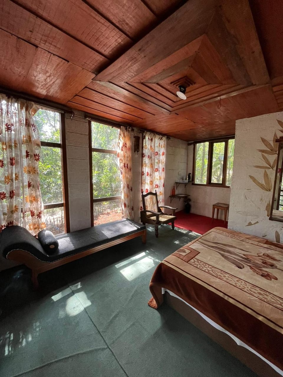 Jungle Tree House Munnar Farm Stay in Kerala