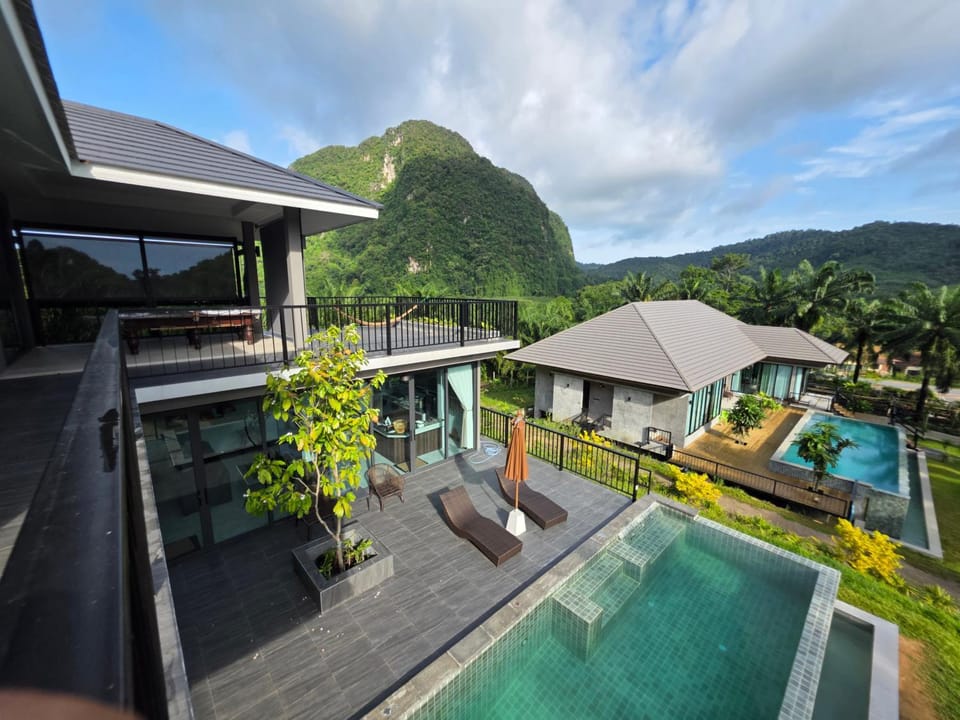 Patio, Natural landscape, Garden, Garden view, Mountain view, Pool view, Swimming pool, sunbed
