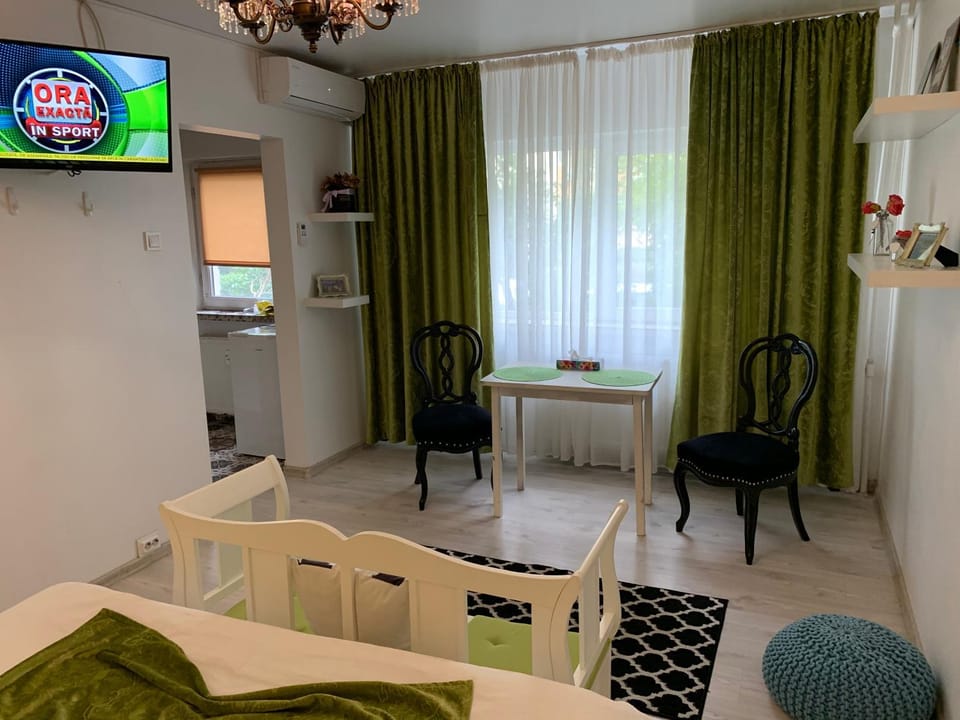TV and multimedia, Dining area