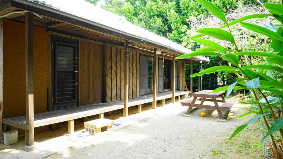 Property building, Day, Garden, Garden view