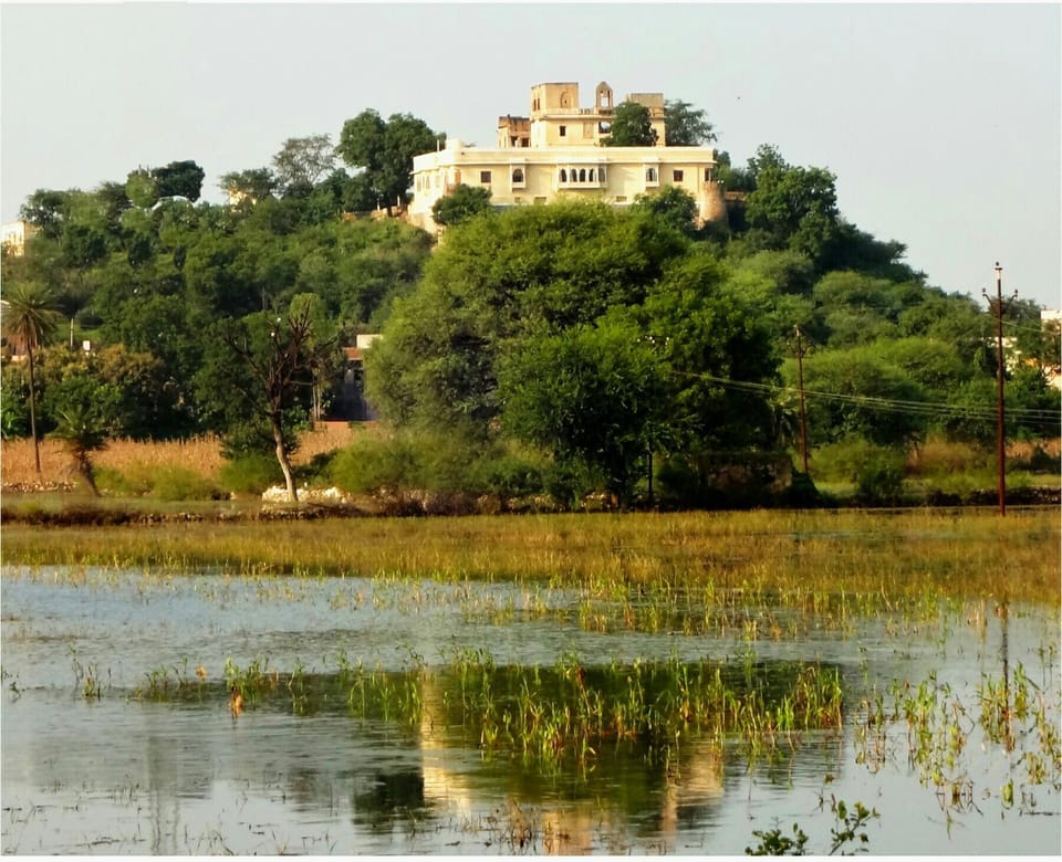 Property building, Natural landscape, Lake view